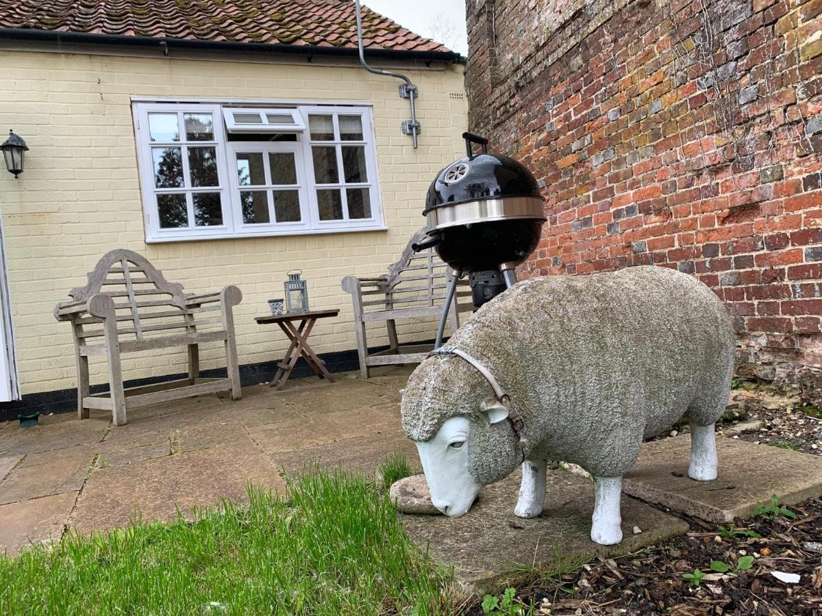 Hidden Gem In Heart Of Breckland Vila Watton Exterior foto